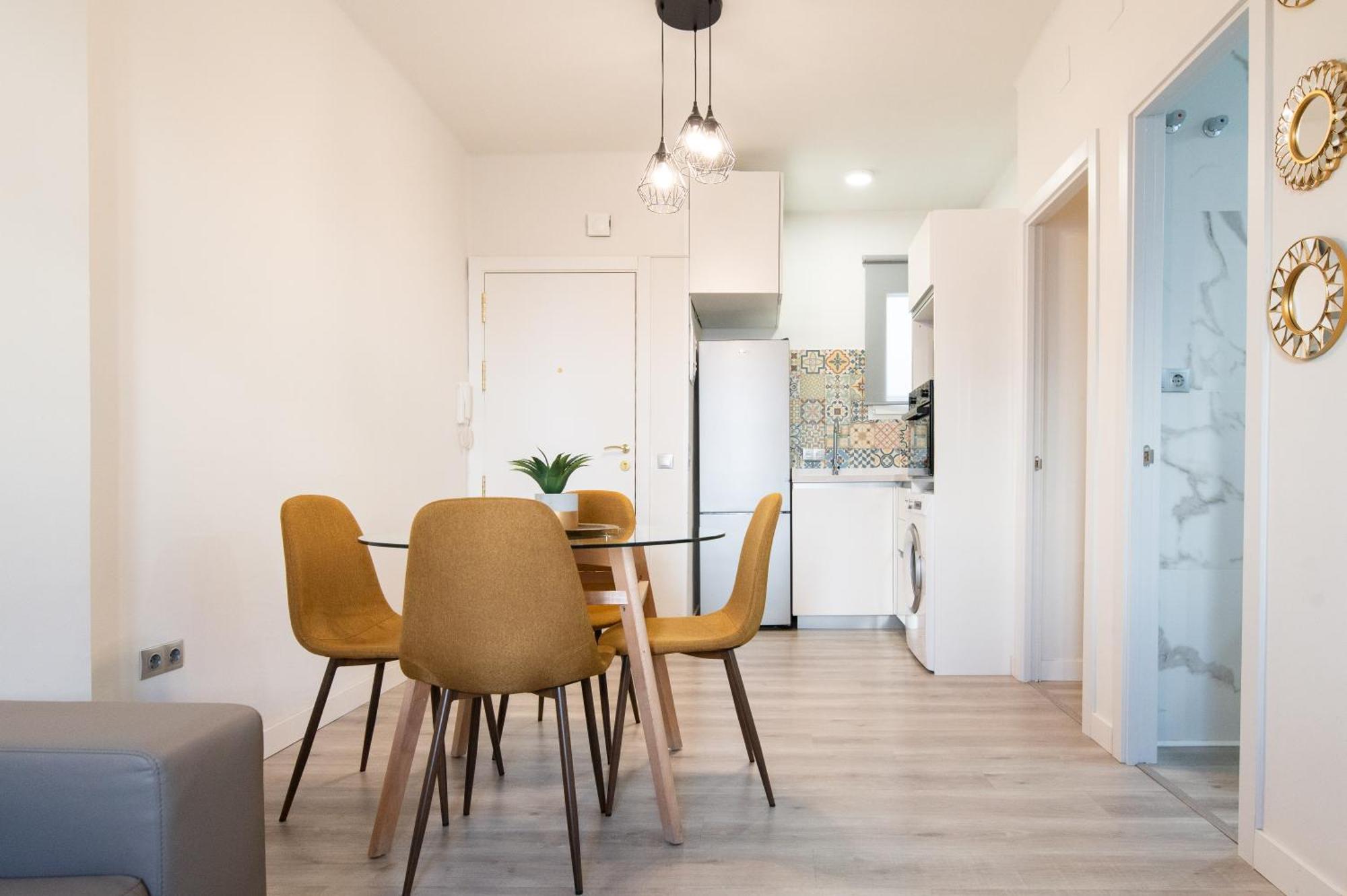Apartamento Triana Habitame Inmobiliaria Севилья Экстерьер фото