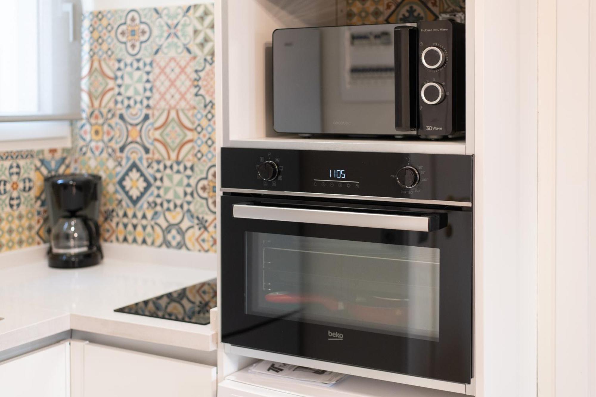 Apartamento Triana Habitame Inmobiliaria Севилья Экстерьер фото
